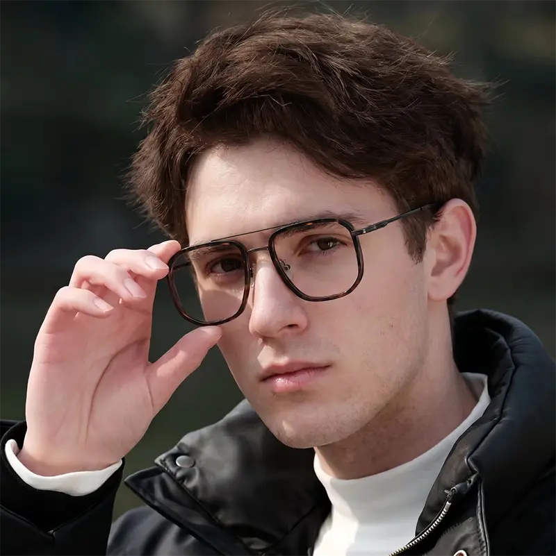 Stylish Black Aviator Glasses | titanium frame | Verhalo Vision
