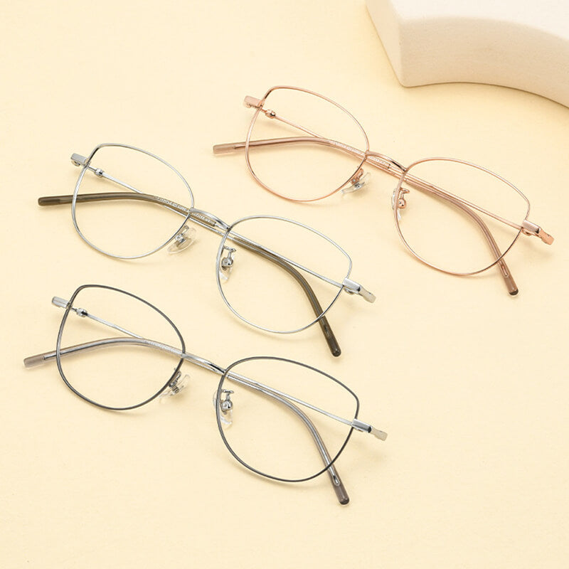 Cat Eye Full Rim Titanium Eyeglasses | Verhalovision