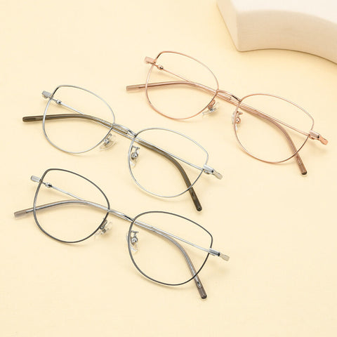 Cat Eye Full Rim Titanium Eyeglasses | Verhalovision