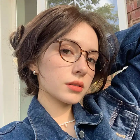 Tortoise Shell Round Full Rim Titanium Glasses | Verhalovision